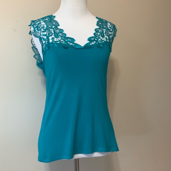 ARIANNE 94% rayon ladies Lacy summery top in size medium VGUC - Picture 3 of 10
